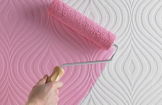 Покраска обоев: как выбрать идеальную краску для вашего интерьера