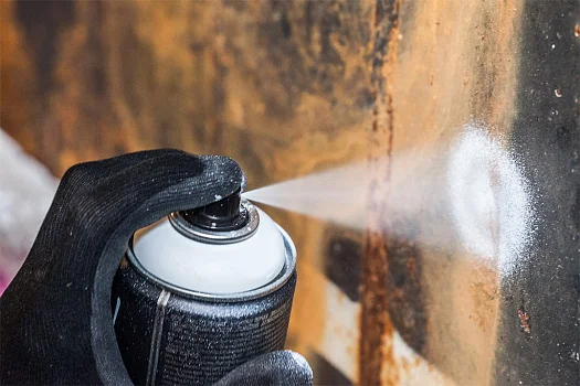 Как красить аэрозольной краской из баллончика